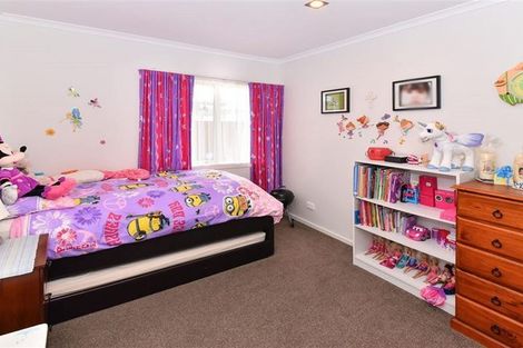 Photo of property in 88 Popokatea Drive, Takanini, 2112