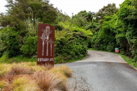 Photo of property in 1863 Takaka-collingwood Highway, Milnthorpe, Collingwood, 7182