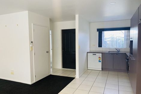 Photo of property in 17/18 Alicante Avenue, Hillpark, Auckland, 2102