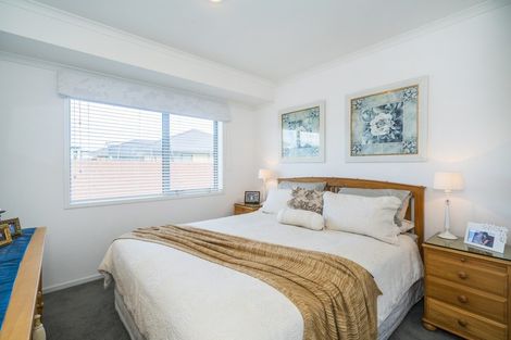 Photo of property in 10 Waitotara Way, Whitianga, 3510