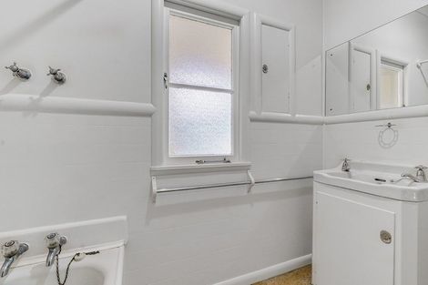 Photo of property in 28 Linwood Avenue, Mount Albert, Auckland, 1025