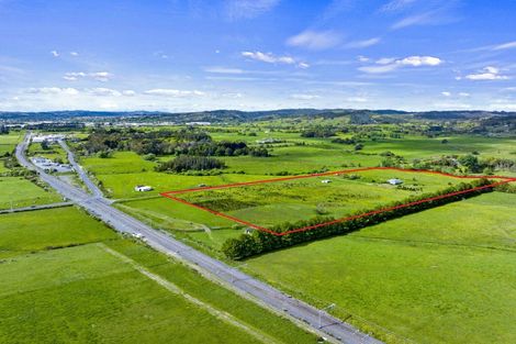 Photo of property in 201 Sutton Road, Drury, 2113