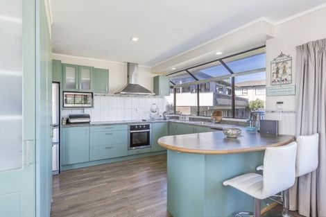 Photo of property in 3/283 Glenfield Road, Glenfield, Auckland, 0629