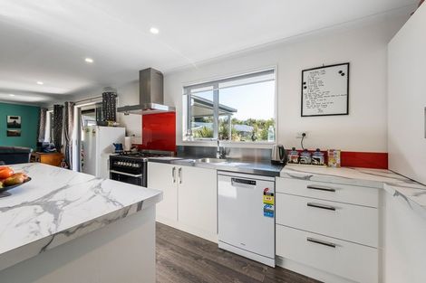 Photo of property in 33 Wairau Road, Picton, 7220