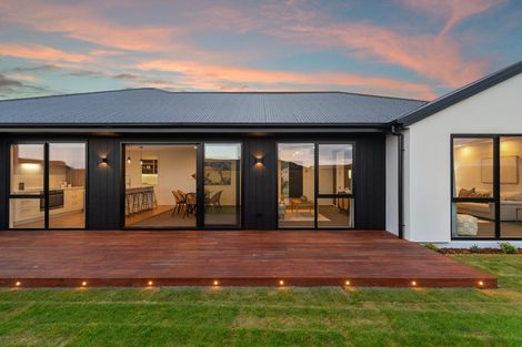 Photo of property in 112 Aviemore Drive, Marshland, Christchurch, 8083