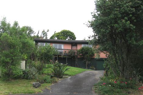 Photo of property in 18 Kerria Place, Sunnynook, Auckland, 0620