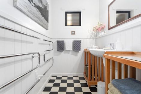 Photo of property in 8377 State Highway 35, Whanarua Bay, Te Kaha, 3199