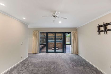 Photo of property in 64 Royal Oak Drive, Kelvin Grove, Palmerston North, 4414