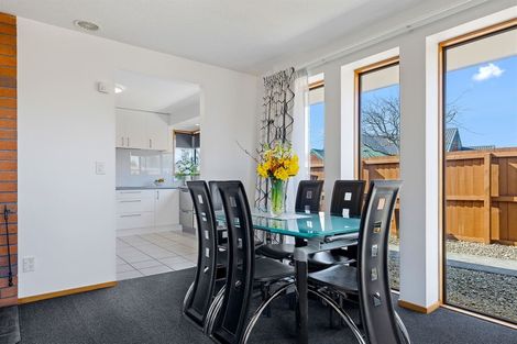 Photo of property in 14 Addison Place, Halswell, Christchurch, 8025