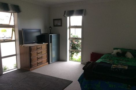 Photo of property in 1 Kereru Place, Pyes Pa, Tauranga, 3112