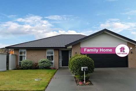 Photo of property in 8 Oakdene Place, Halswell, Christchurch, 8025