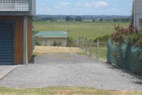 Photo of property in 24 Pukehina Parade, Pukehina, 3189