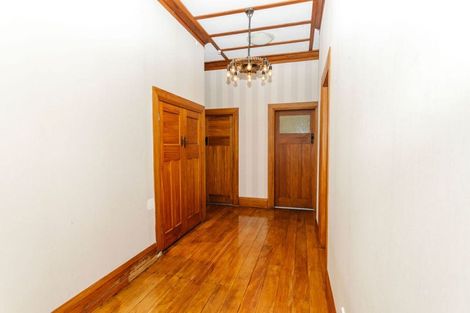 Photo of property in 9 Edward Street, Dannevirke, 4930