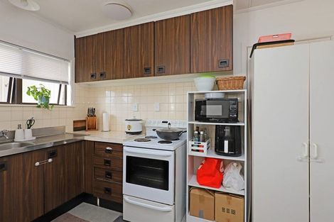 Photo of property in 16 Mangarau Crescent, Havelock North, 4130