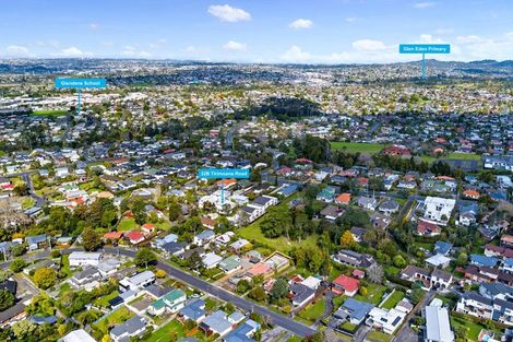 Photo of property in 32b Tirimoana Road, Te Atatu South, Auckland, 0602