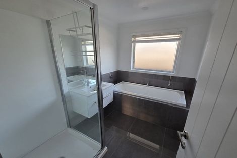 Photo of property in 16 Highgate Drive, Rangiora, 7400