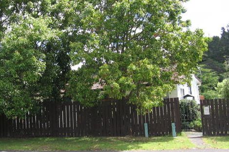 Photo of property in 158 Lynn Road, Bayview, Auckland, 0629