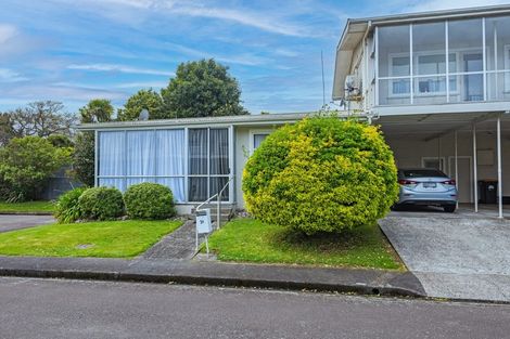Photo of property in 10 Te Awe Awe Court, Hokowhitu, Palmerston North, 4410