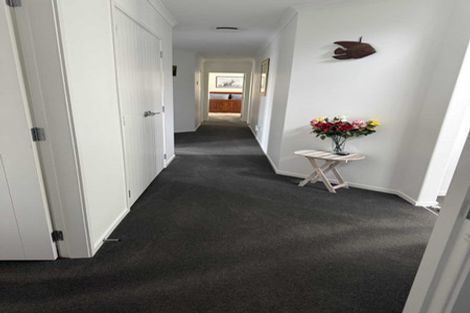 Photo of property in 9 Lady Jocelyn Place, Whitianga, 3510