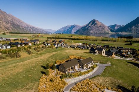 Photo of property in 10 Glenelg Lane, Jacks Point, 9371