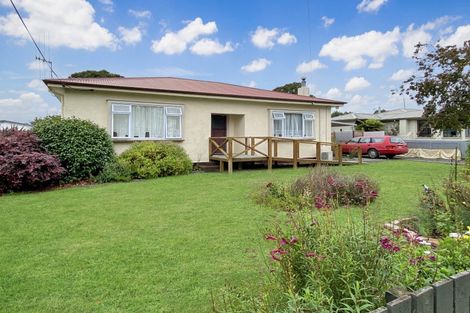 Photo of property in 15 Neptune Street, Dannevirke, 4930