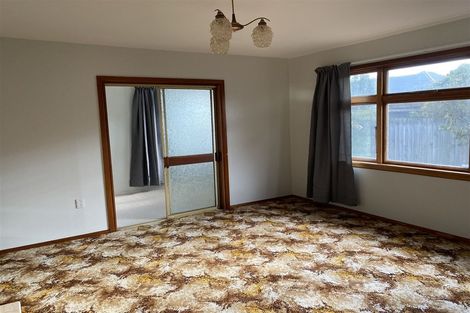 Photo of property in 75 Withells Road, Avonhead, Christchurch, 8042