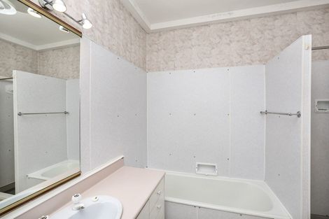 Photo of property in 35c Wallace Place, Westown, New Plymouth, 4310