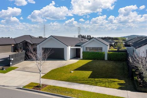 Photo of property in 17 Churchill Drive, Rangiora, 7400