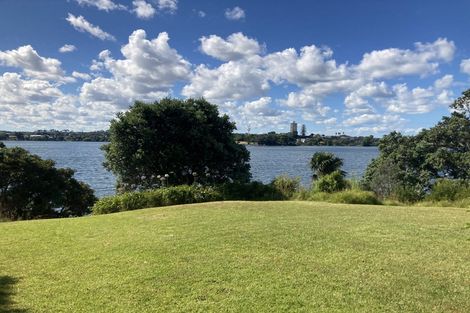 Photo of property in 2 The Promenade, Takapuna, Auckland, 0622