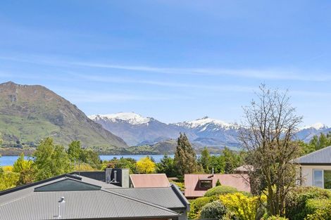 Photo of property in 40 Hunter Crescent, Wanaka, 9305