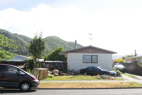 Photo of property in 26 Turon Crescent, Totara Park, Upper Hutt, 5018