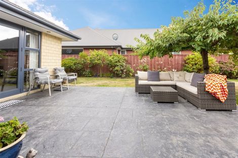 Photo of property in 8 Chesterfield Place, Rangiora, 7400