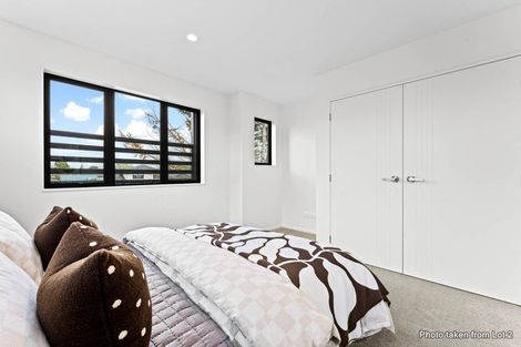 Photo of property in 2/58 Waipani Road, Te Atatu Peninsula, Auckland, 0610
