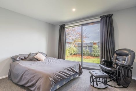 Photo of property in 79 Severn Street, Clifton, Invercargill, 9812