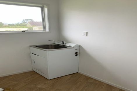 Photo of property in 31 Fitzherbert Avenue, West Harbour, Auckland, 0618