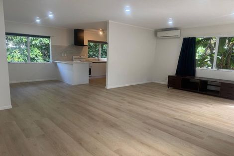 Photo of property in 131c View Road, Sunnyvale, Auckland, 0612