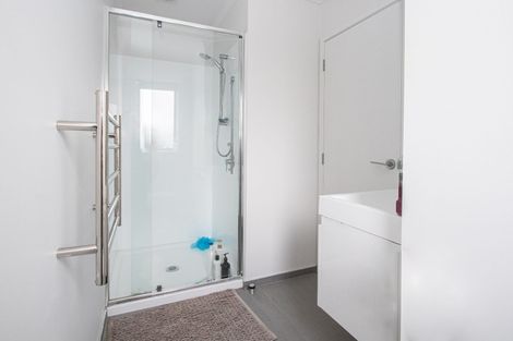 Photo of property in 2/1 Hibiscus Avenue, Hamilton Lake, Hamilton, 3204