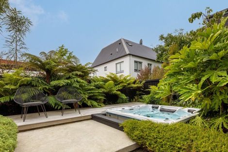 Photo of property in 1/141 Peterborough Street, Christchurch Central, Christchurch, 8013