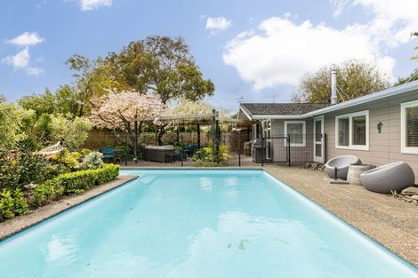 Photo of property in 5 Saint Hill Lane, Havelock North, 4130