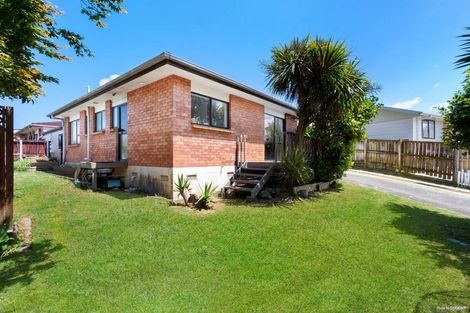 Photo of property in 1/6 Kennington Drive, Clendon Park, Auckland, 2103