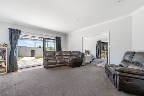 Photo of property in 1 Vaucluse Heights, Fitzherbert, Palmerston North, 4410