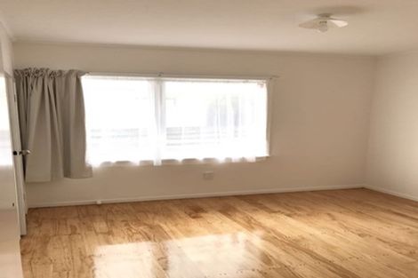 Photo of property in 12 Universal Drive, Henderson, Auckland, 0610