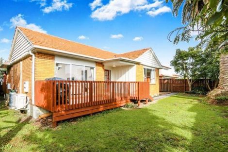 Photo of property in 60a Waimumu Road, Massey, Auckland, 0614