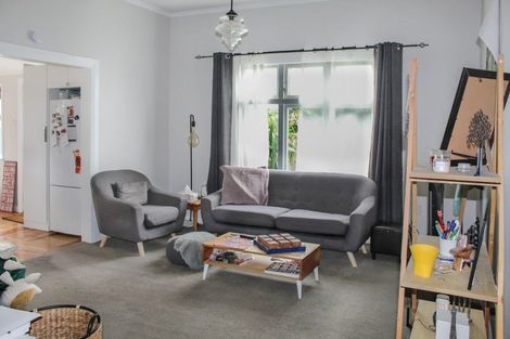 Photo of property in 19 Manson Street, Terrace End, Palmerston North, 4410
