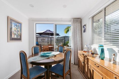Photo of property in Waterview Estate, 70/4 Greystone Place, Omokoroa, 3114