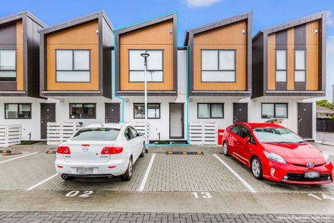 Photo of property in 17 Red Arches Road, Henderson, Auckland, 0610