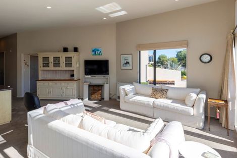 Photo of property in 338c Rosetta Road, Raumati Beach, Paraparaumu, 5032