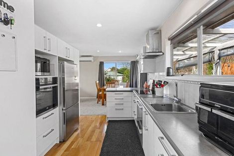 Photo of property in 13 Mcclintock Road, Massey, Auckland, 0614
