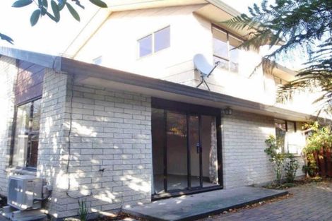 Photo of property in 2/28a Strowan Road, Strowan, Christchurch, 8052