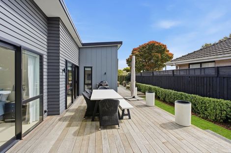 Photo of property in 190 Withells Road, Avonhead, Christchurch, 8042